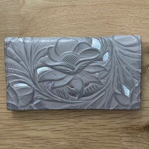 💓NEW!! PATRICIA NASH wallet💓